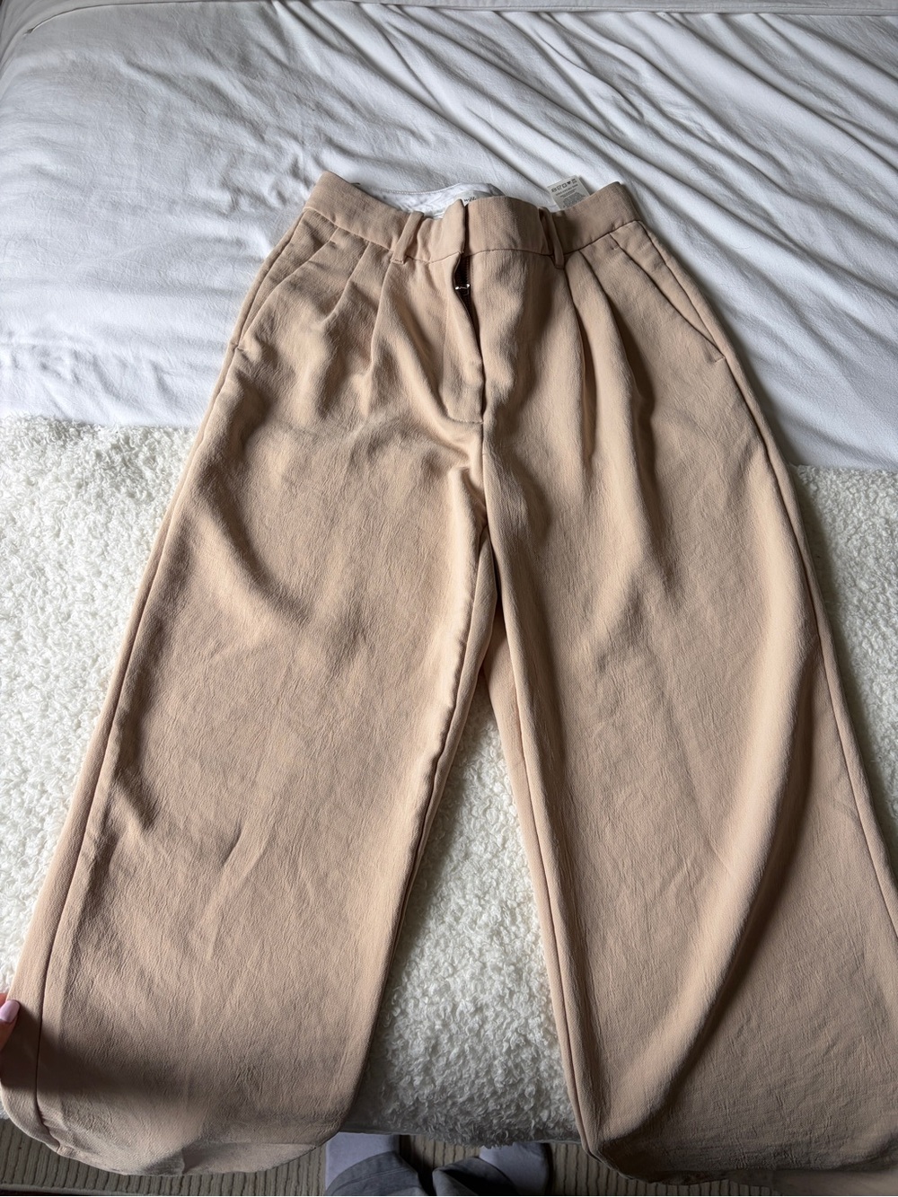 Aritzia Effortless Pant Crepette